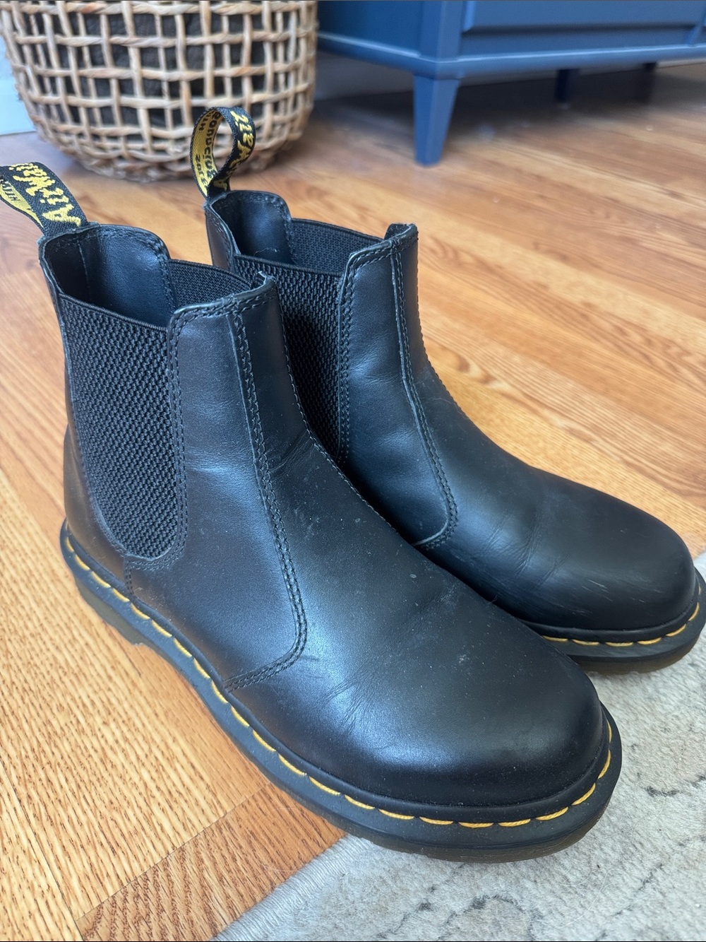 Dr Martens 2976 Chelsea boots